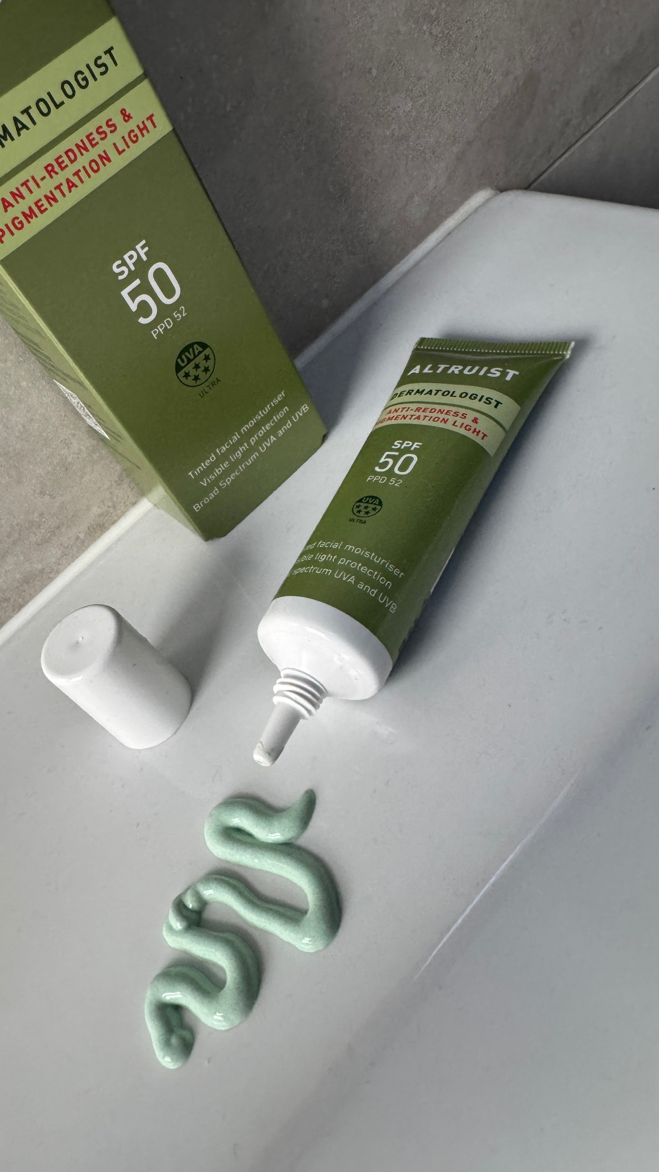 ALTRUIST Anti-redness & Pigmentation LIGHT SPF50 30ml